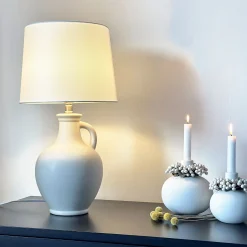 Athena bordlampe naturhvit m/skjerm