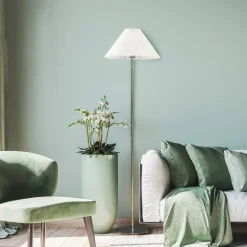 Ester gulvlampe krom/hvit m/skjerm