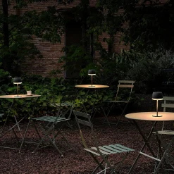 Gløtt bordlampe oppladbar solar matt sort