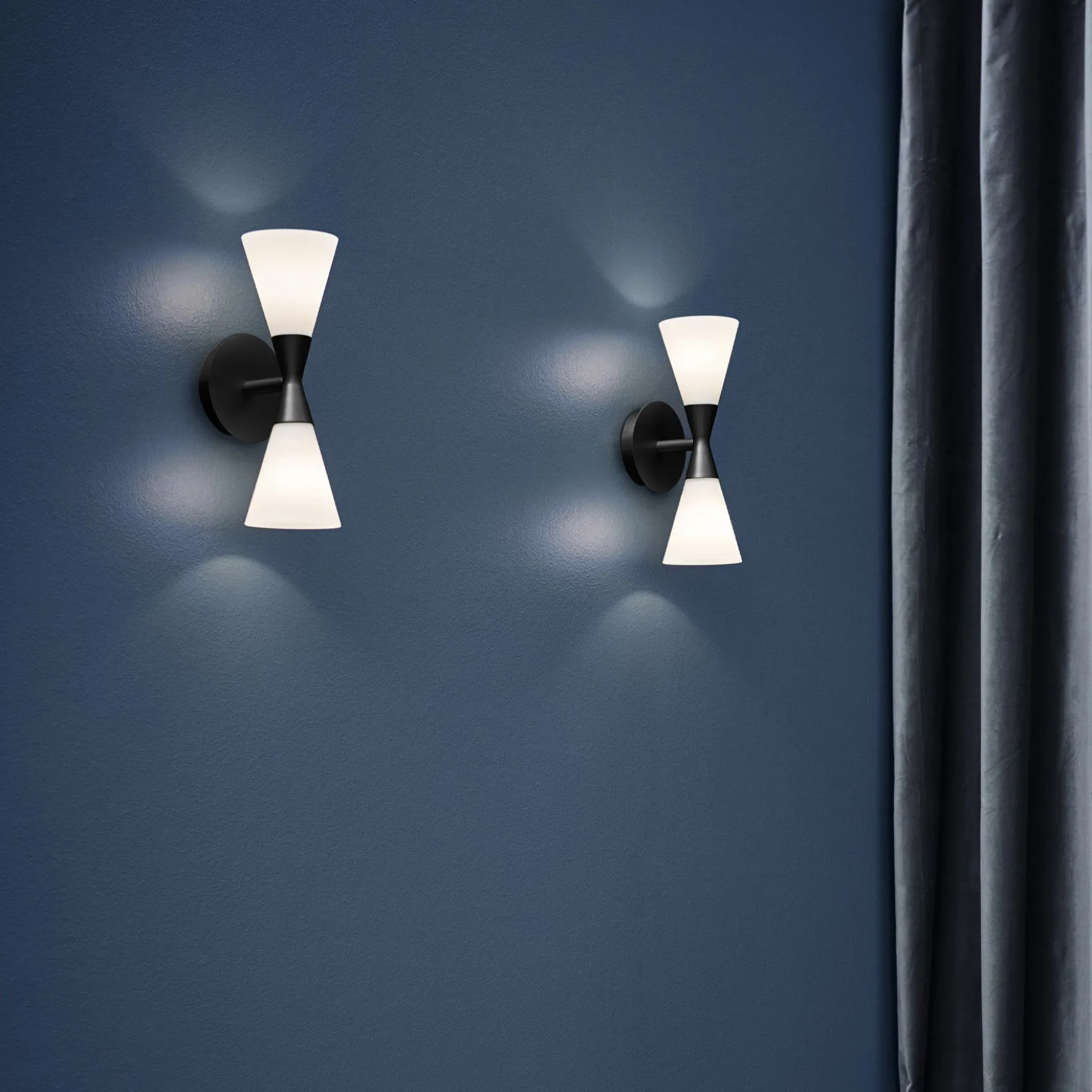 Harlekin duo vegglampe sort/opal
