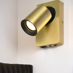 Lux vegglampe m/USB messing