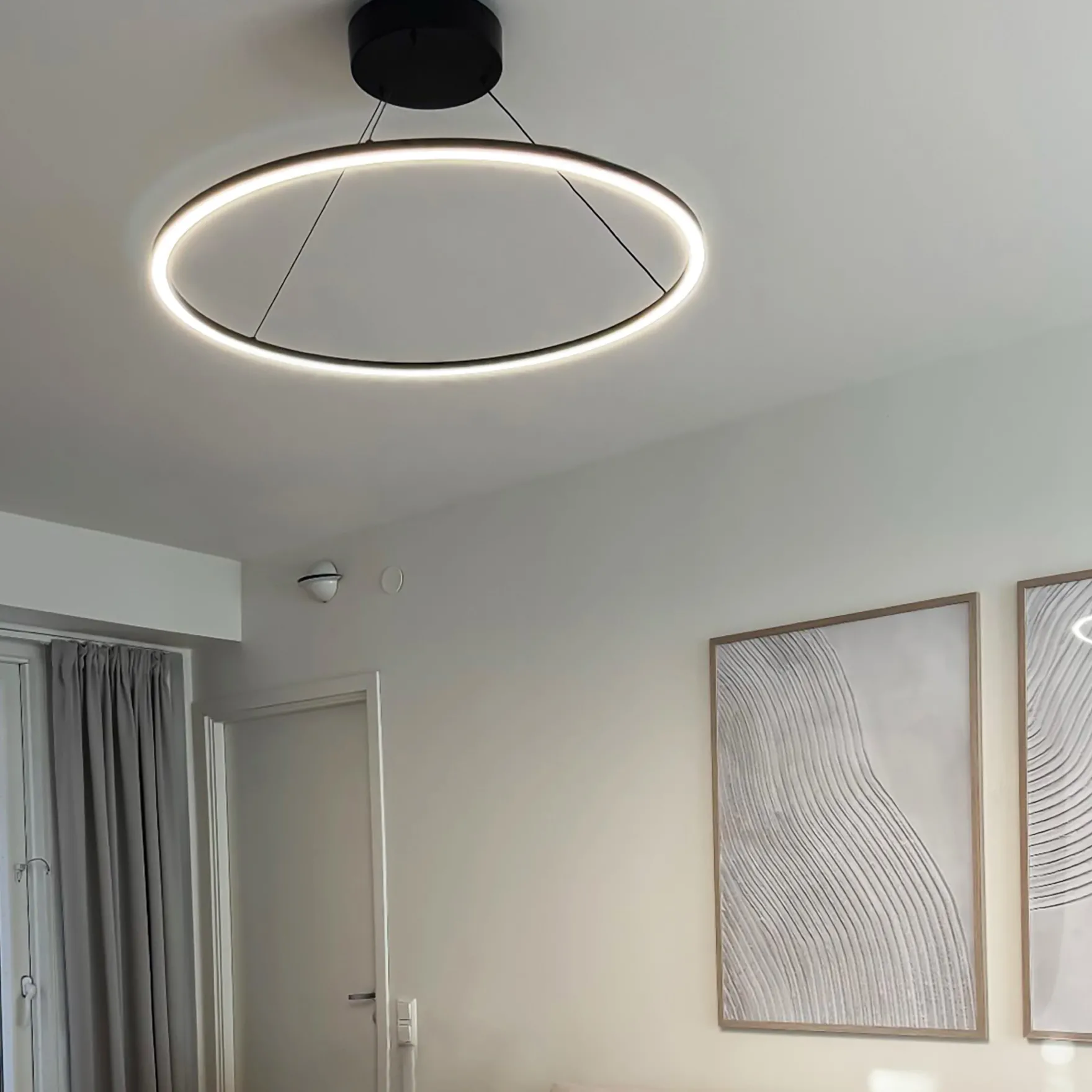 Oda LED taklampe rund Ø76cm