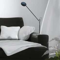 Orbit gulvlampe 7W sort dimbar