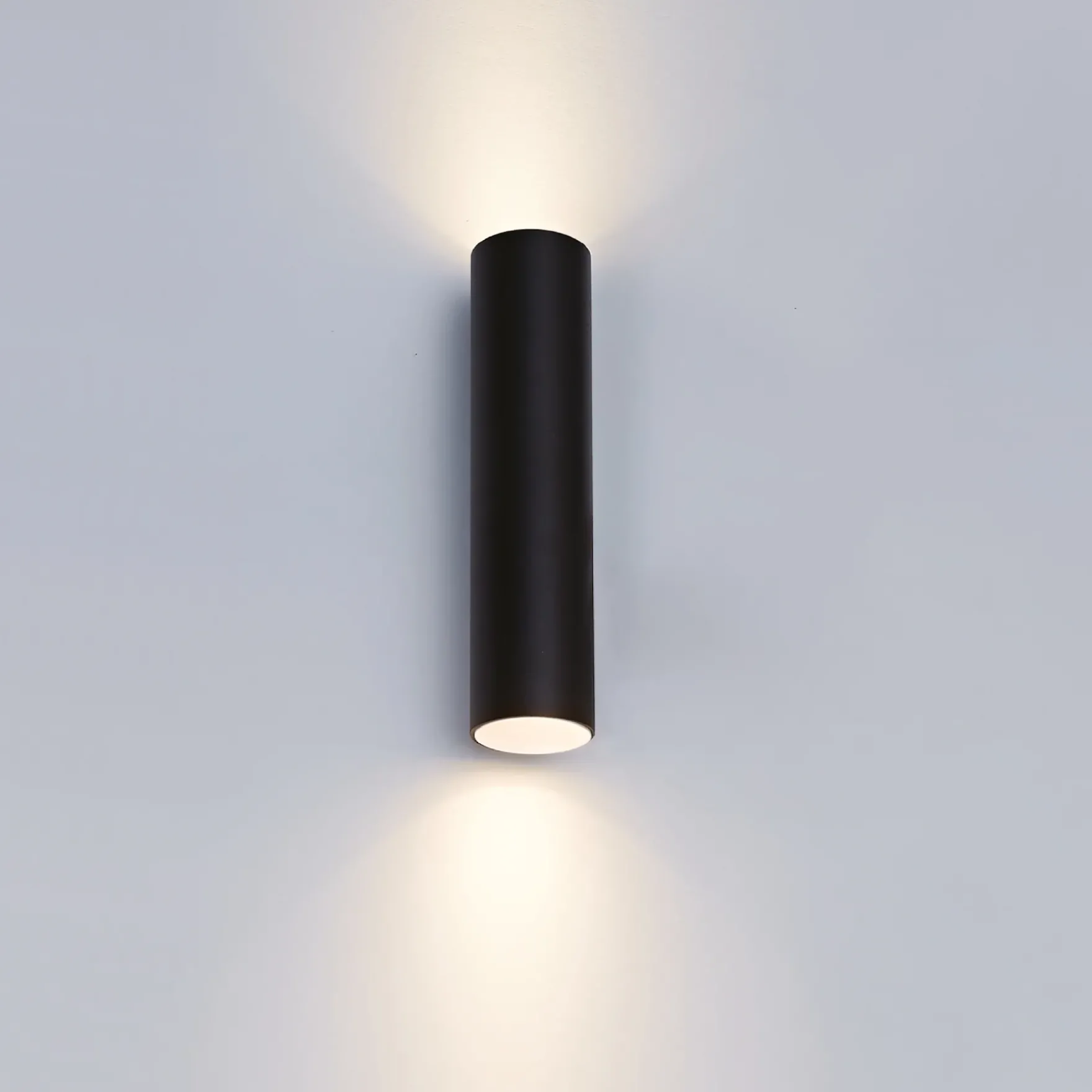 Oz K2 2-lys vegglampe sort/gull