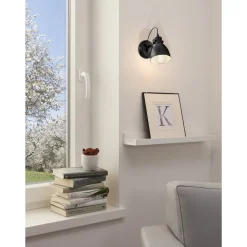 Priddy vegglampe sort