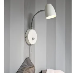 Sandnes vegglampe hvit m/dim