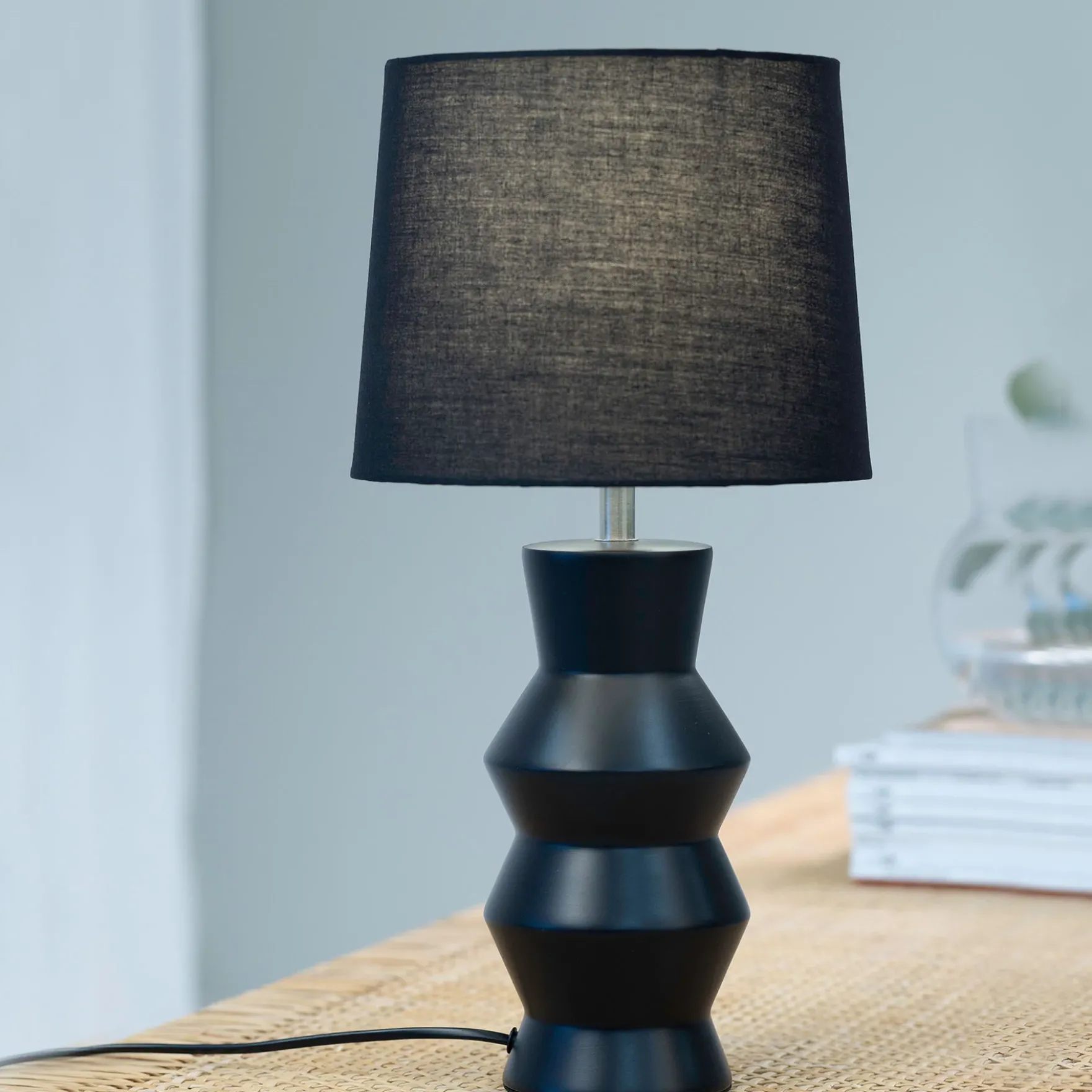 Sienna bordlampe E27 40W sort