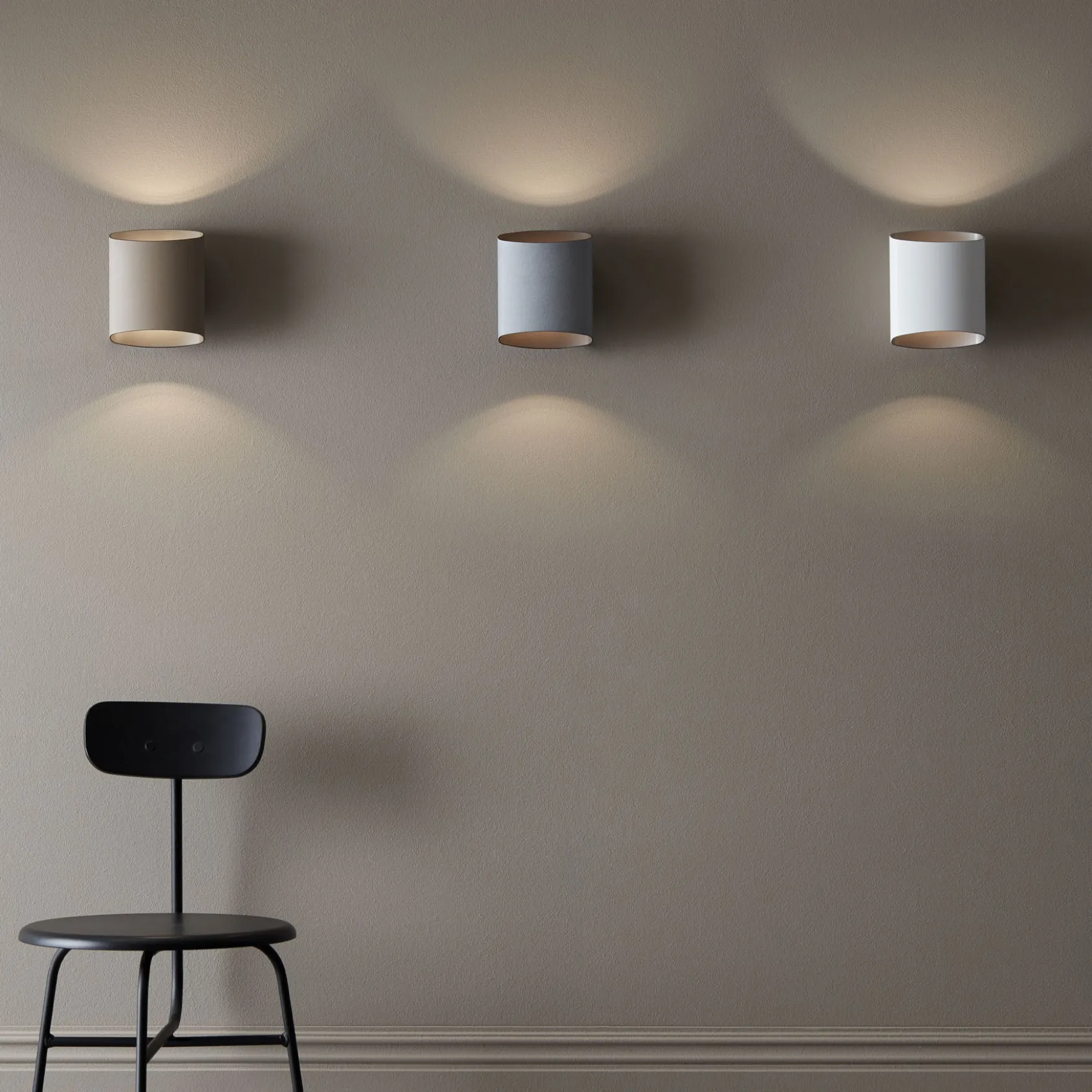 Sinne vegglampe hvit/messing