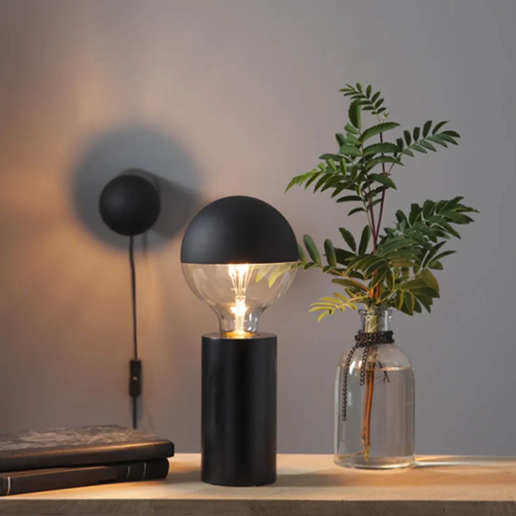 Star LED globe sort topp Ø95mm 2.8W dimbar